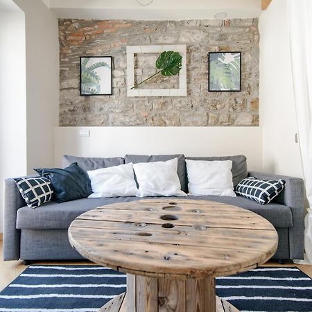 Gem Of The Lake - Luxury Apartment Como Old Town Экстерьер фото
