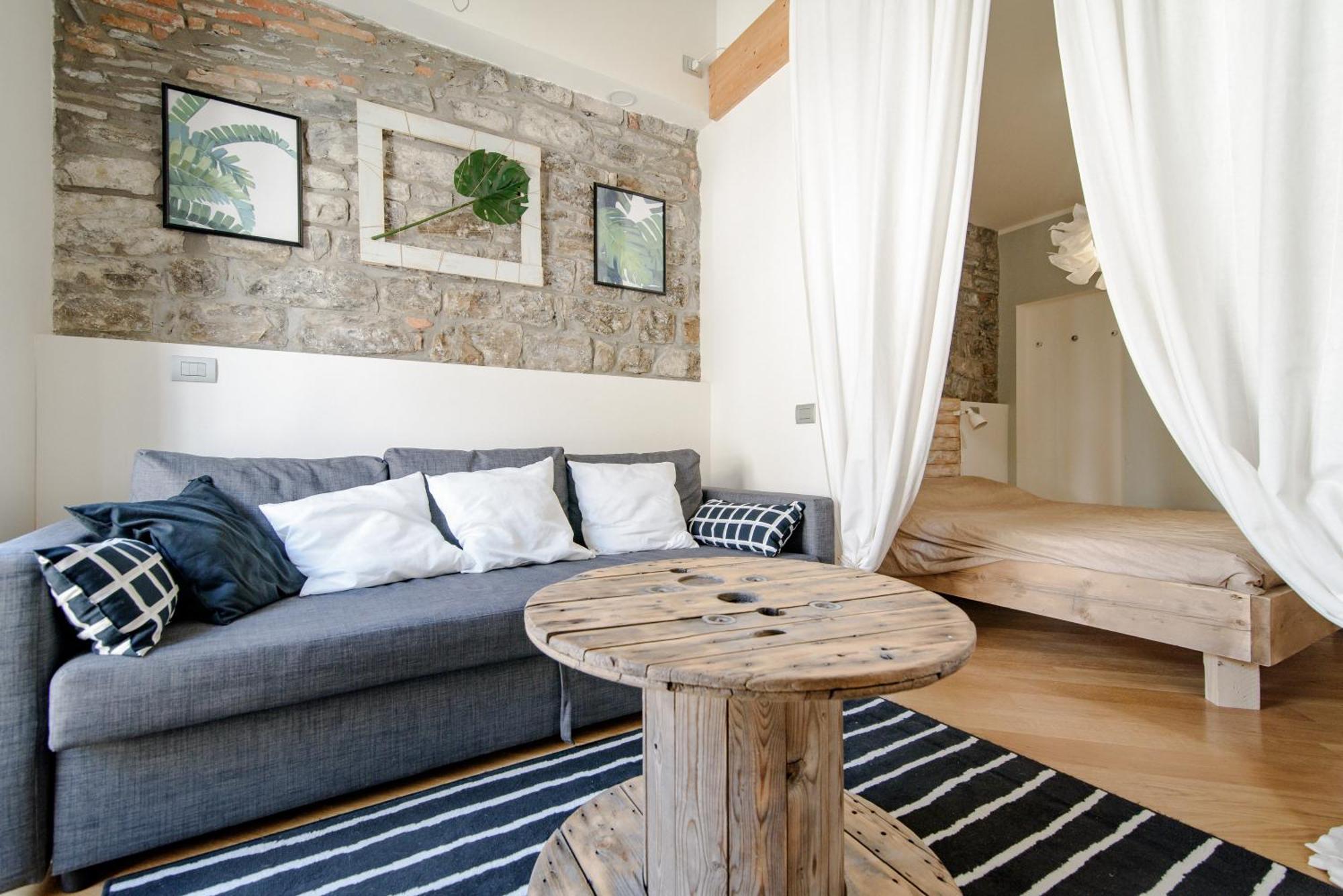 Gem Of The Lake - Luxury Apartment Como Old Town Экстерьер фото