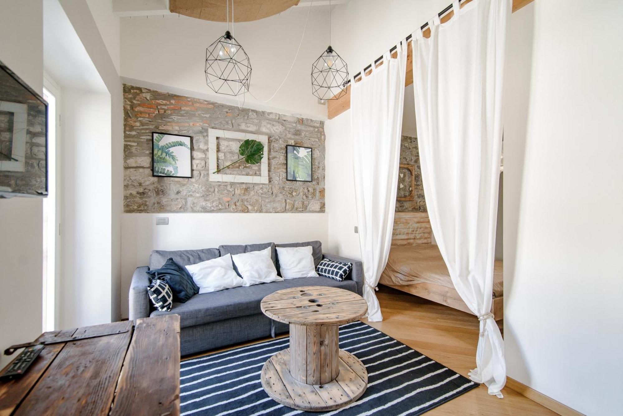 Gem Of The Lake - Luxury Apartment Como Old Town Экстерьер фото